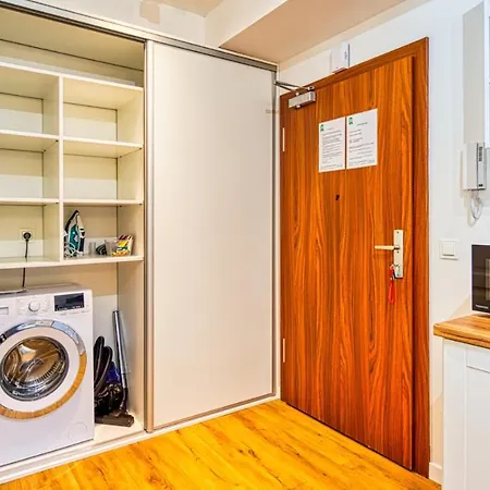 B23 Z Basenem, Sauną, Jacuzzi, Siłownią - 5d Apartament *